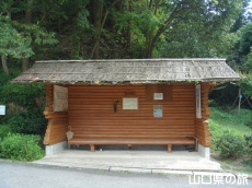 大迫名水の東屋