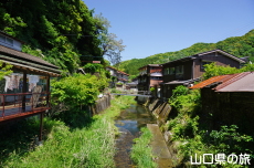 俵山温泉街