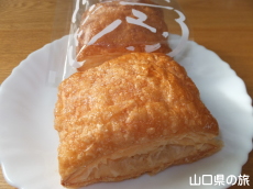 瓦シュークリーム